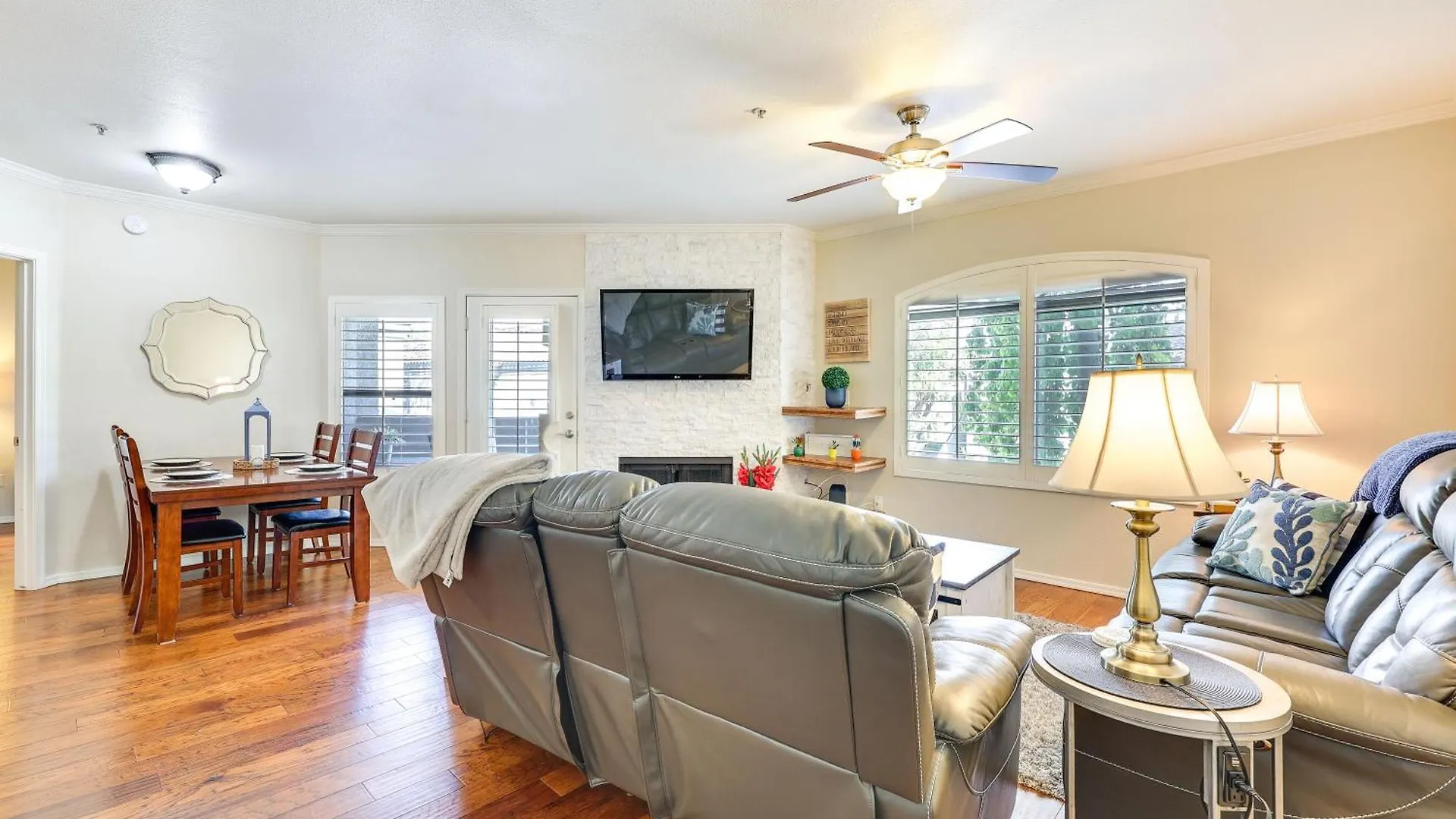 Apartament Family Scottsdale Condo Access To Pool And Hot Tub